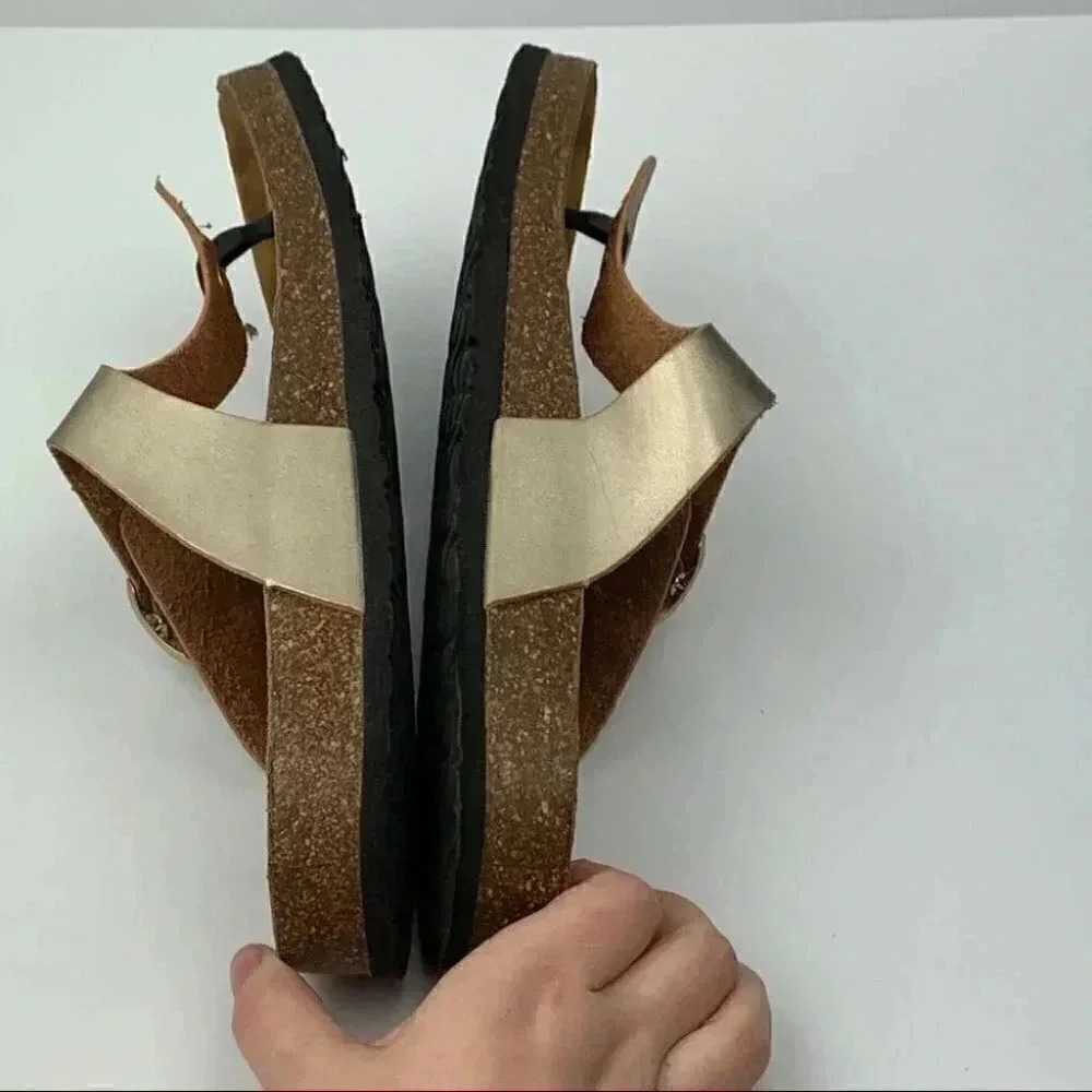 Outwoods sandals sz 10 gold metallic thong t-strap - Picture 5 of 10